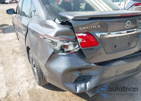 2018 Nissan Sentra Sr z USA, uszkodzony, nr VIN 3N1AB7AP8JY323001